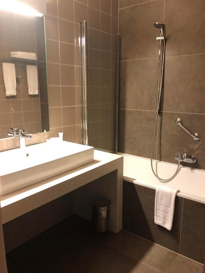 Hotel Gemeente Huis نيوبورت المظهر الخارجي الصورة